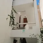 Central City Apartment *