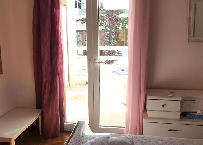 Central City Apartment *